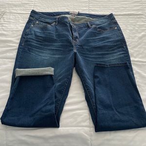 NWOT boyfriend stretch straight leg jeans